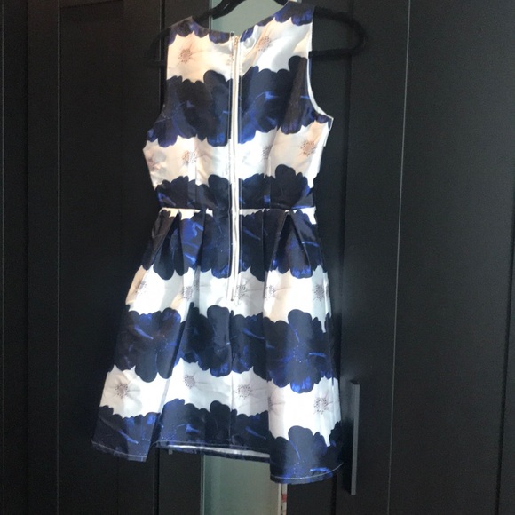 Forever 21 Floral Fit & Flare Dress - Picture 2 of 2